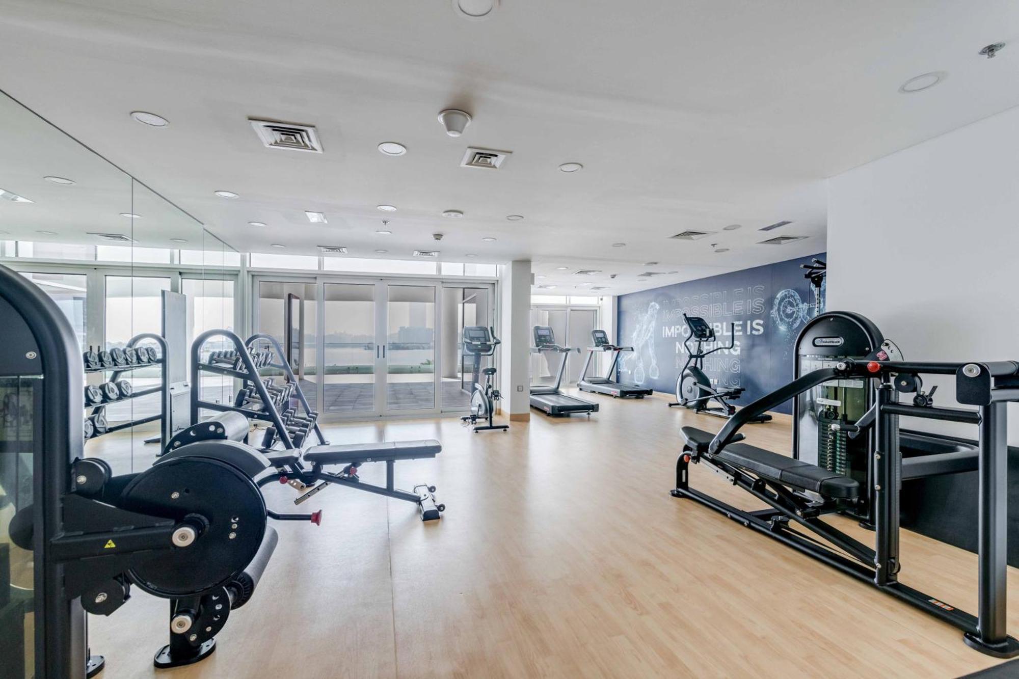 Luxury Azizi Mina Beachfront Apartments Dubai Bagian luar foto