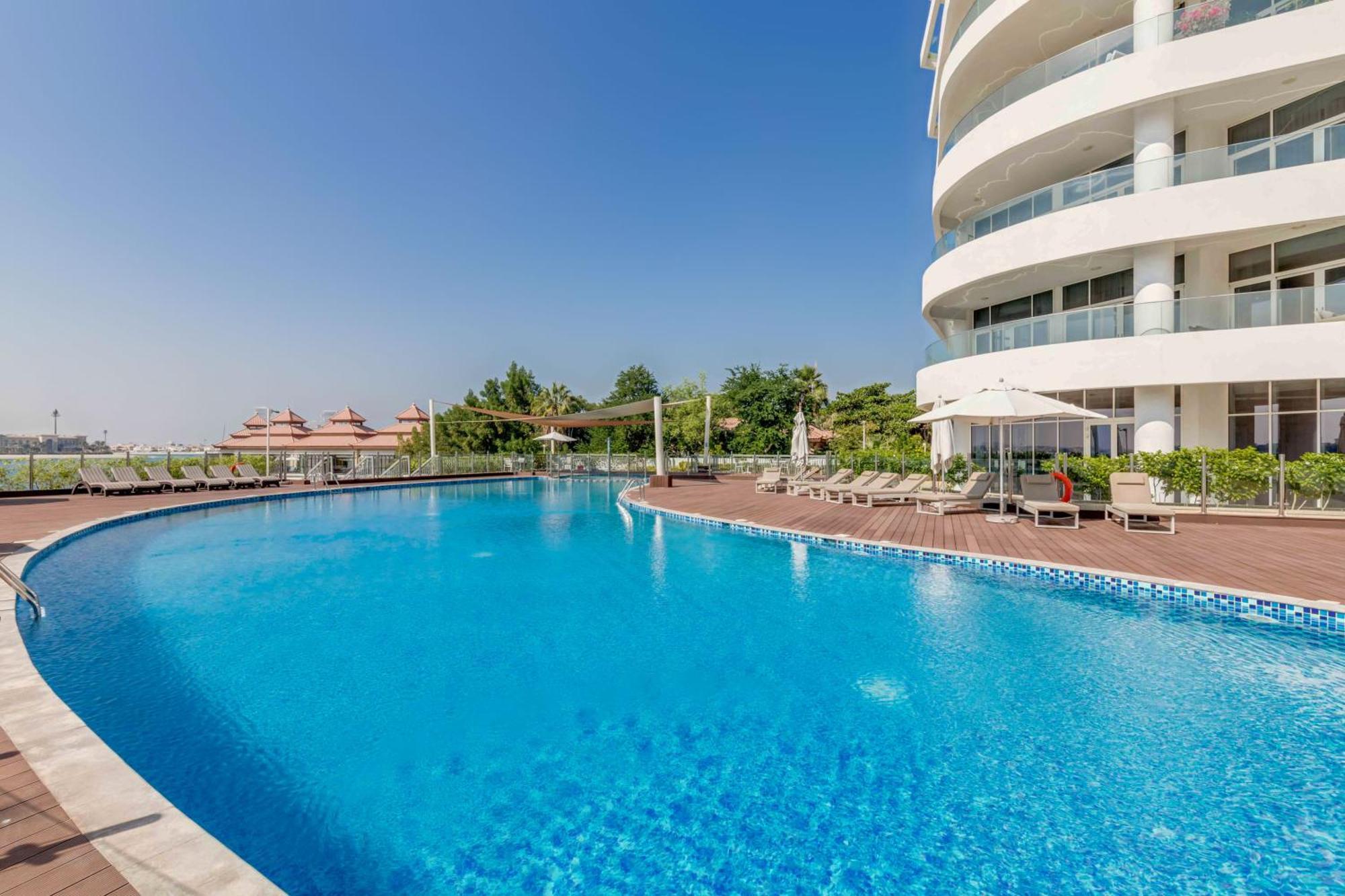 Luxury Azizi Mina Beachfront Apartments Dubai Bagian luar foto