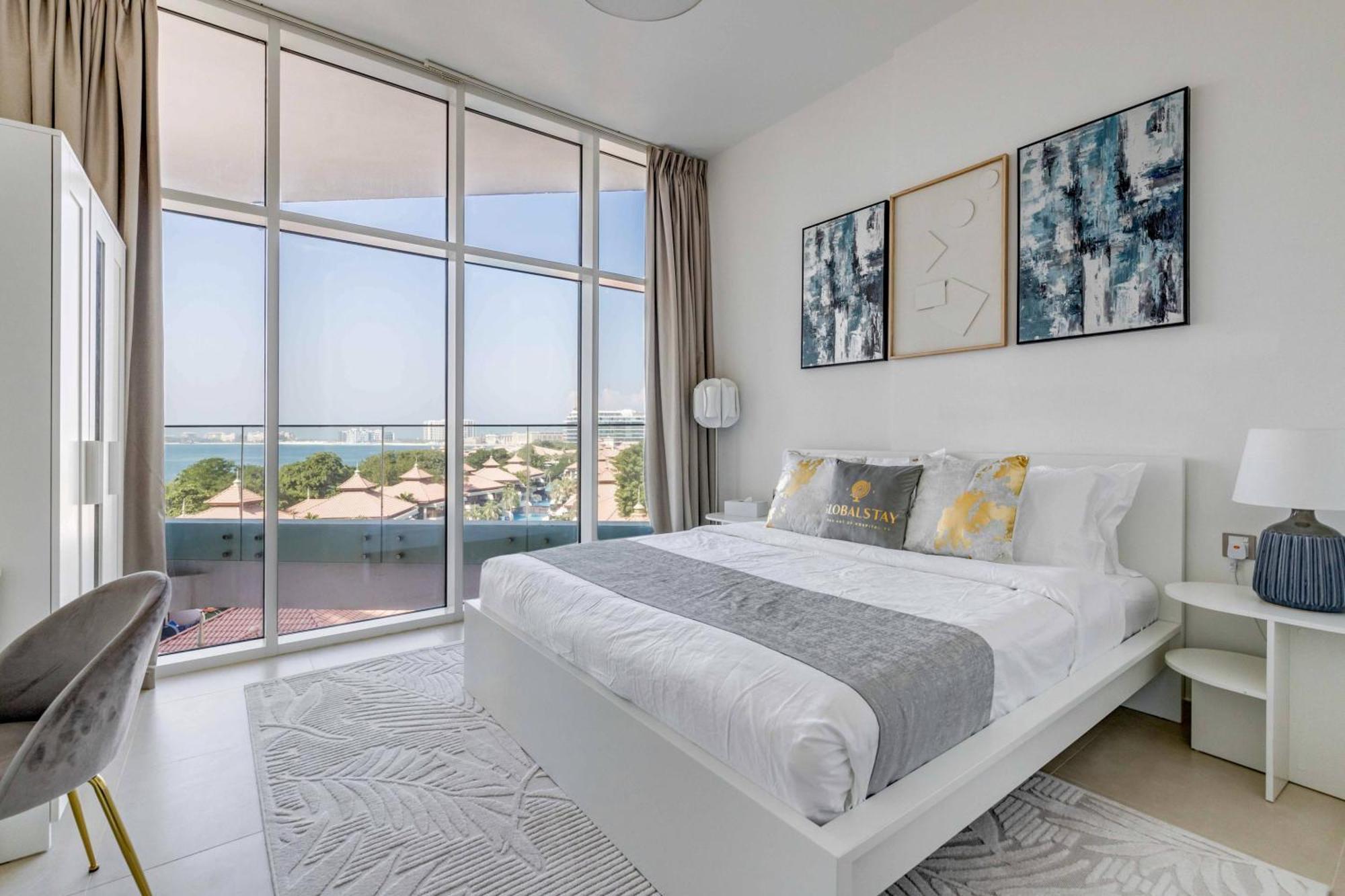 Luxury Azizi Mina Beachfront Apartments Dubai Bagian luar foto