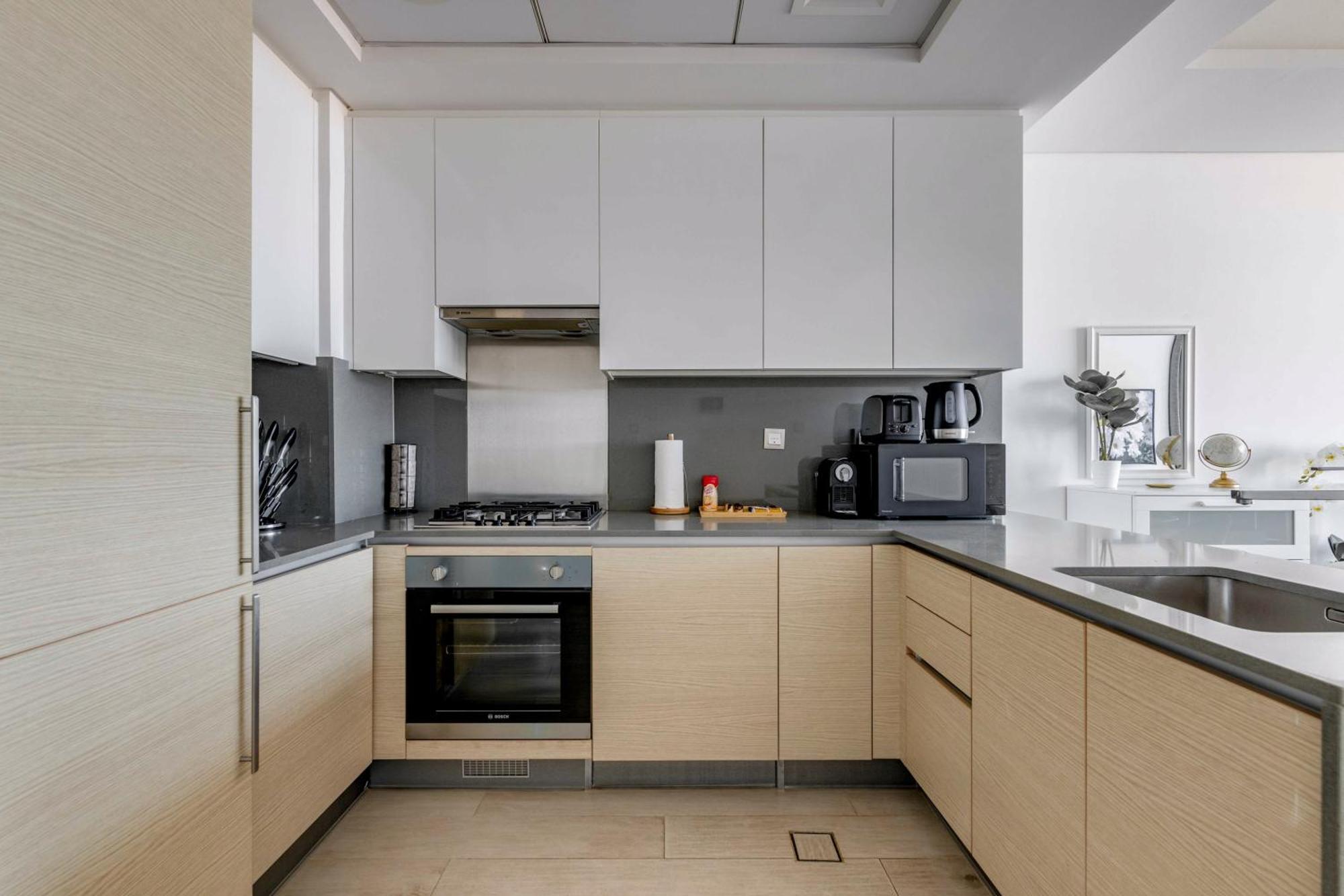 Luxury Azizi Mina Beachfront Apartments Dubai Bagian luar foto