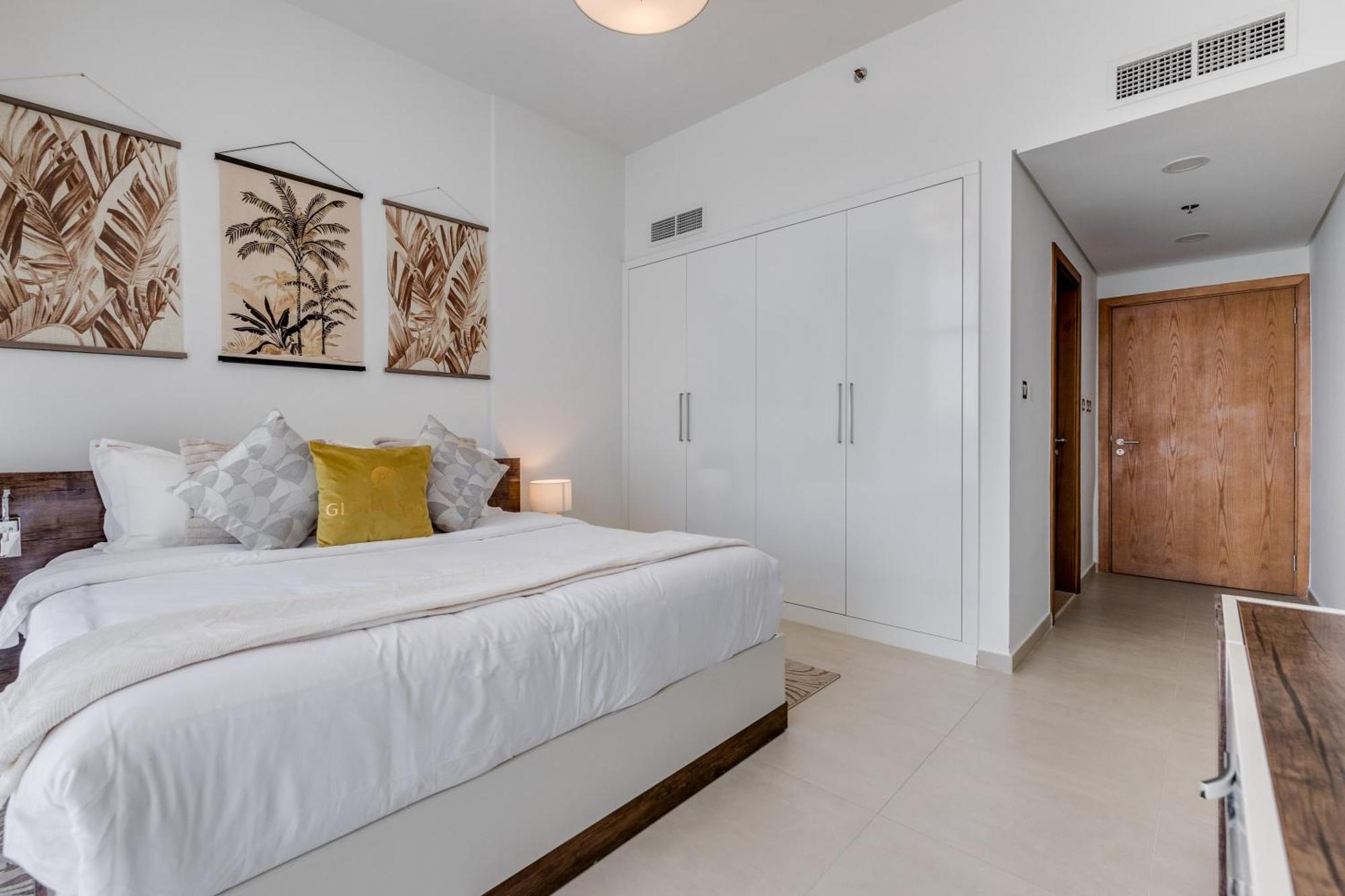Luxury Azizi Mina Beachfront Apartments Dubai Bagian luar foto