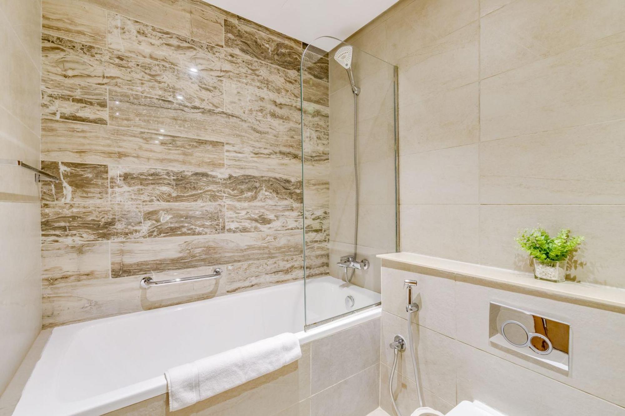 Luxury Azizi Mina Beachfront Apartments Dubai Bagian luar foto