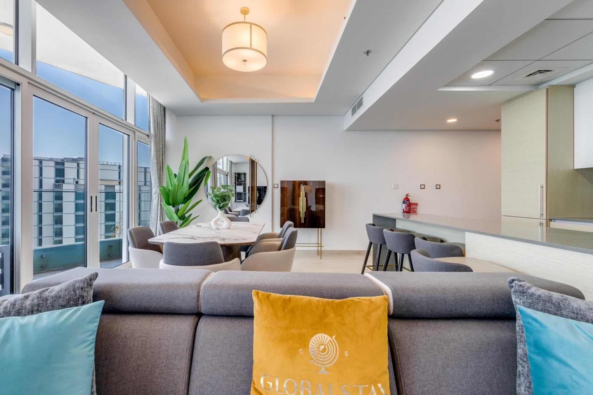 Luxury Azizi Mina Beachfront Apartments Dubai Bagian luar foto