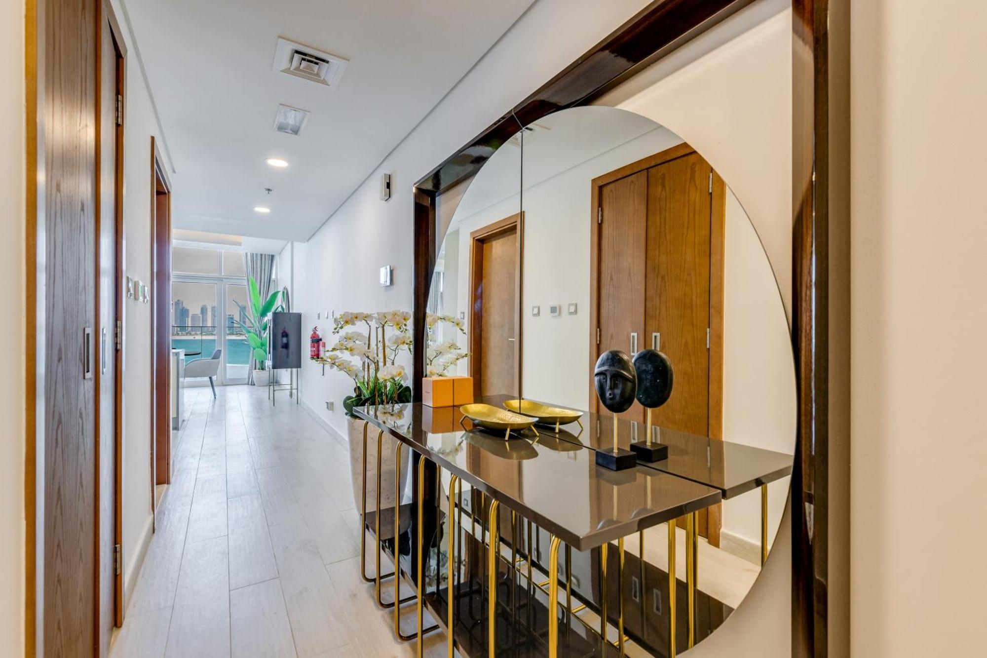 Luxury Azizi Mina Beachfront Apartments Dubai Bagian luar foto