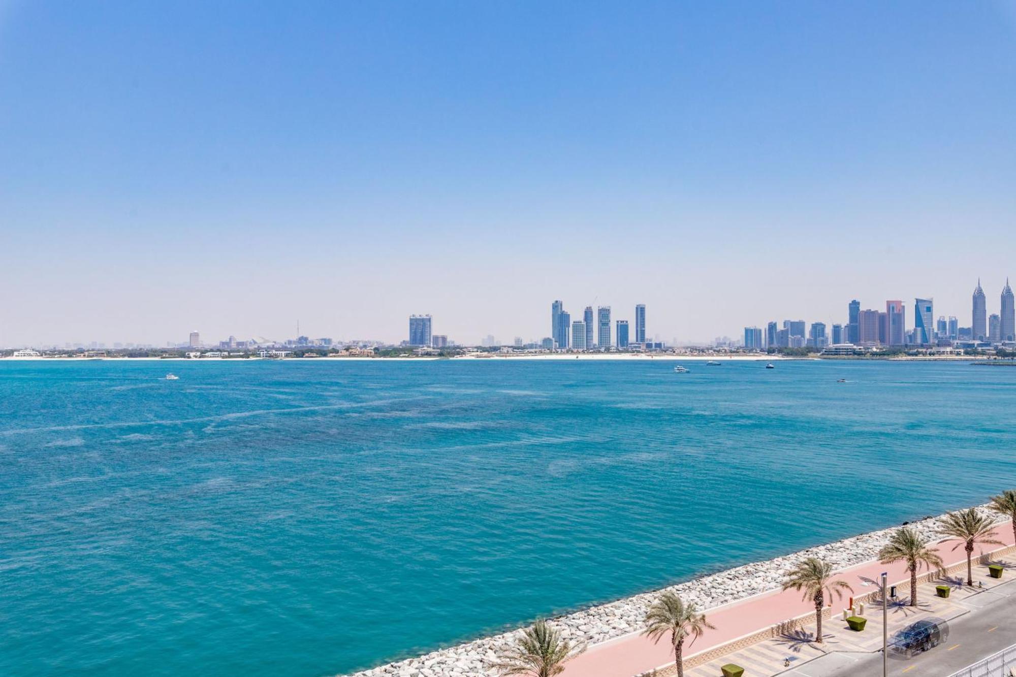 Luxury Azizi Mina Beachfront Apartments Dubai Bagian luar foto